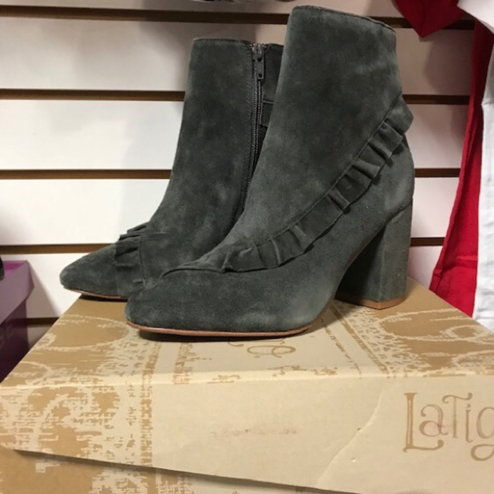 Original NWT LATIGO KAHLIA SUEDE ANKLE BOOTS